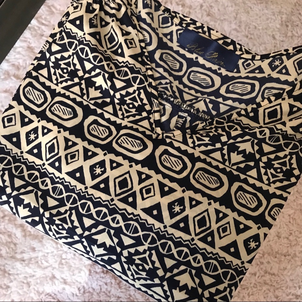 Aztec Design Blouse - Picture 2 of 2